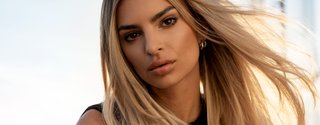 blond emily ratajkowski