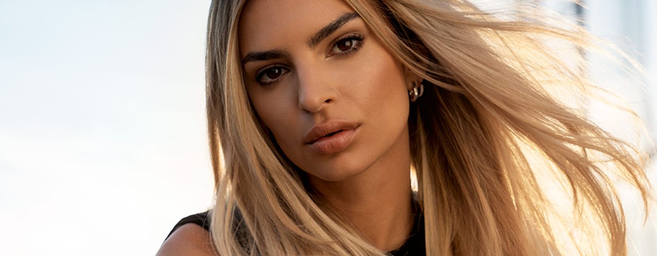 blond emily ratajkowski