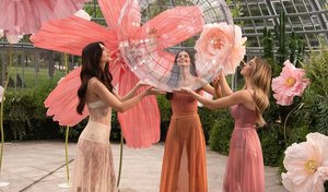 λαμπερά μαλλιά