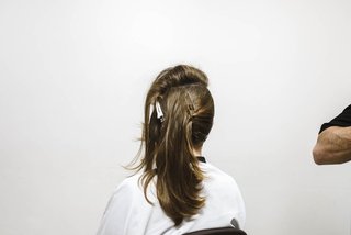 Οδηγίες για τον Αποδομημένο Γαλλικό Κότσο Βήμα 6 Kerastase