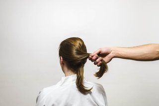 Οδηγίες για τον Αποδομημένο Γαλλικό Κότσο Βήμα 7 Kerastase