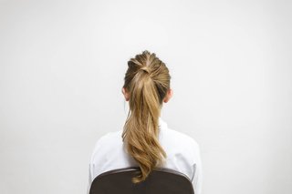 Οδηγίες για τη Φουσκωτή Αλογοουρά Βήμα 7 Kerastase