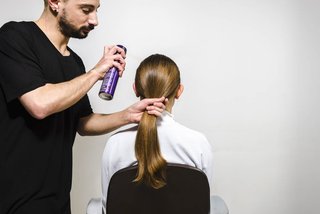 Οδηγίες για τον Τυλιγμένο Κότσο Σινιόν Βήμα 3 Kerastase